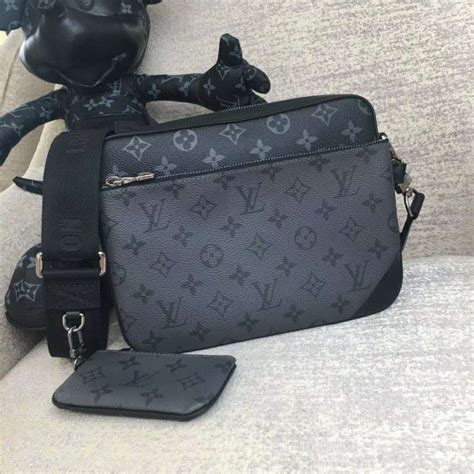 louis vuitton bag mens messenger|louis vuitton body bag men.